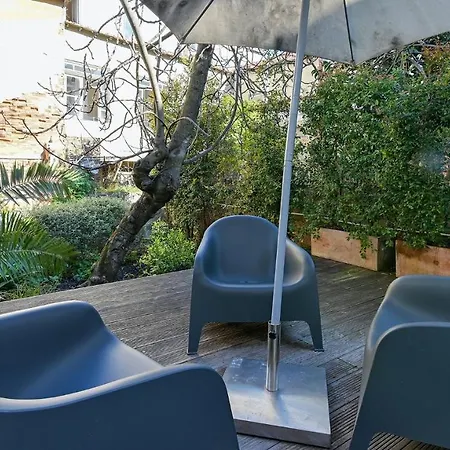 Plum Guide - The Elemental Apartman Lisboa
