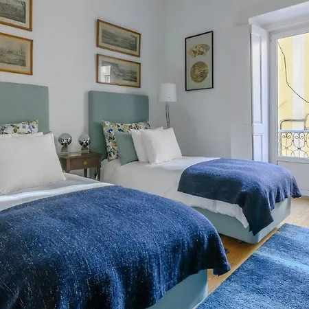 Apartman Plum Guide - The Elemental *